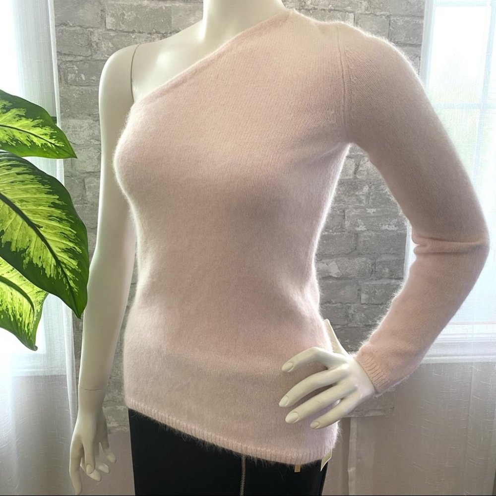 SOLD | NWT Le Chateau Angora Rabbit Pink Sweater - Picture 1 of 13